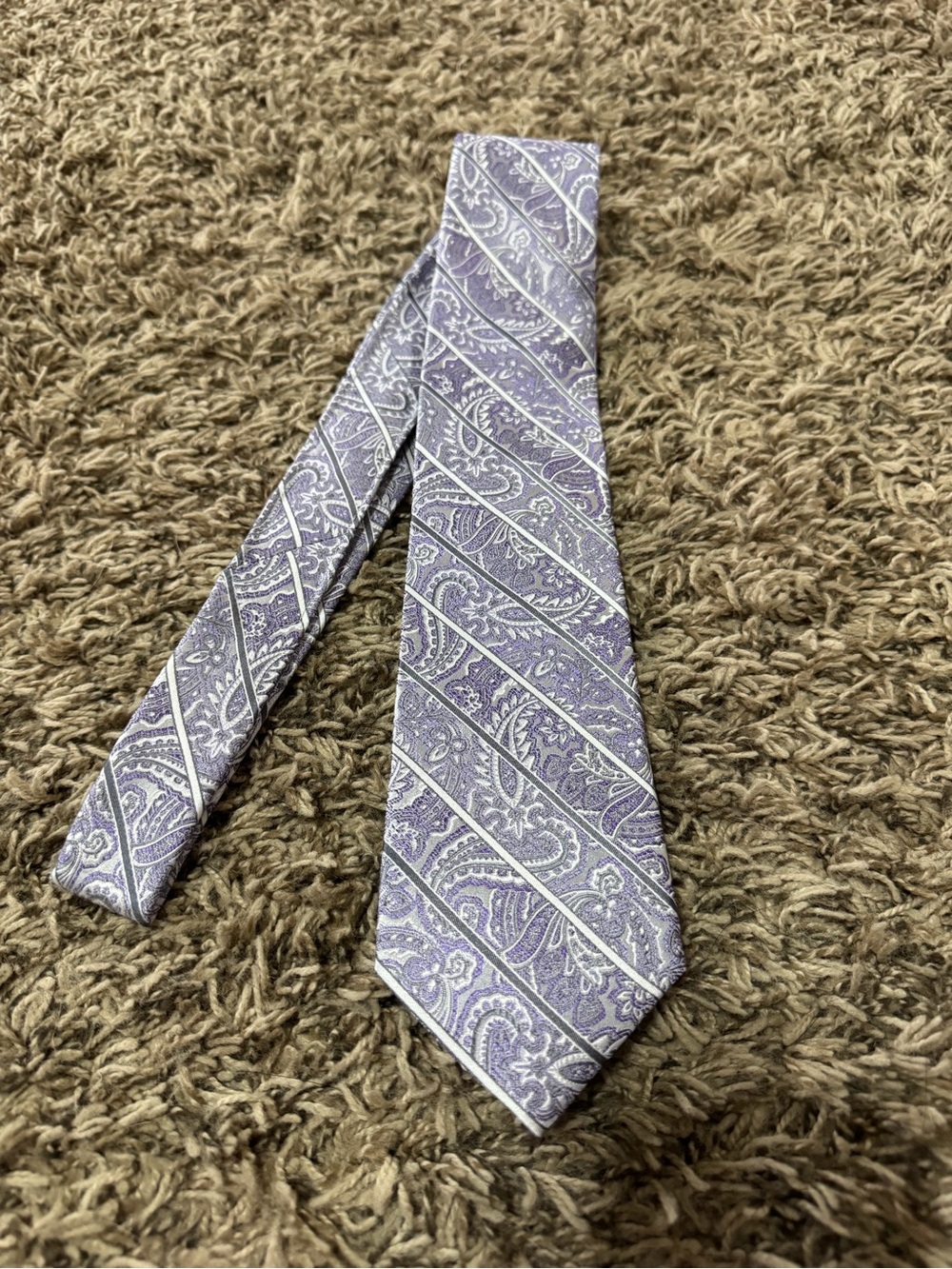 Pronto Uomo Lavender Paisley Silk Tie with White Accents